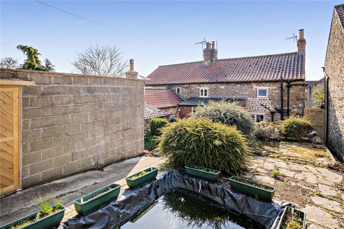 3 bedroom House, Main Street, West Tanfield, HG4 - Available, Image 7