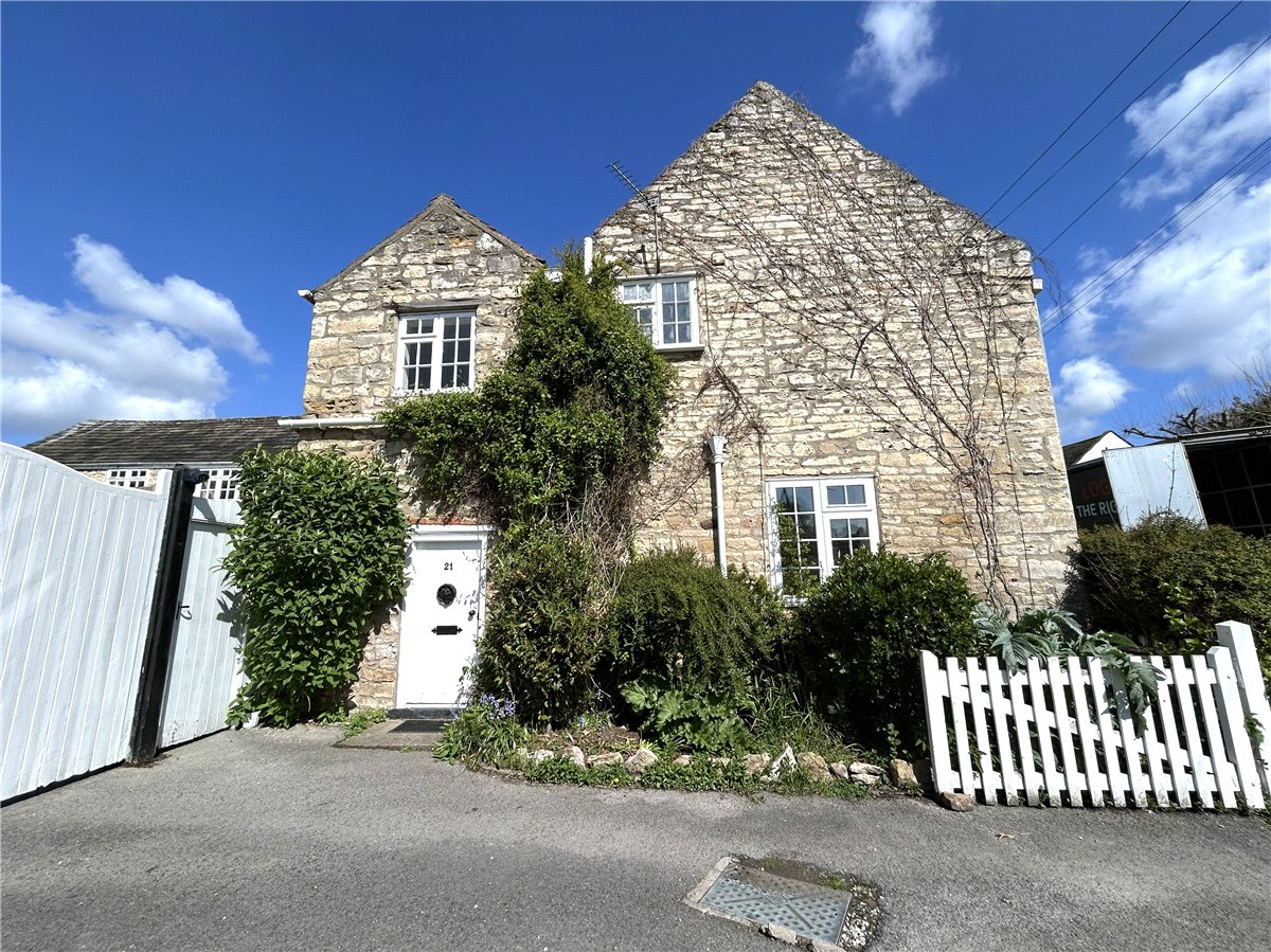 3 bedroom House, Main Street, Ledston, WF10 - , Image 7