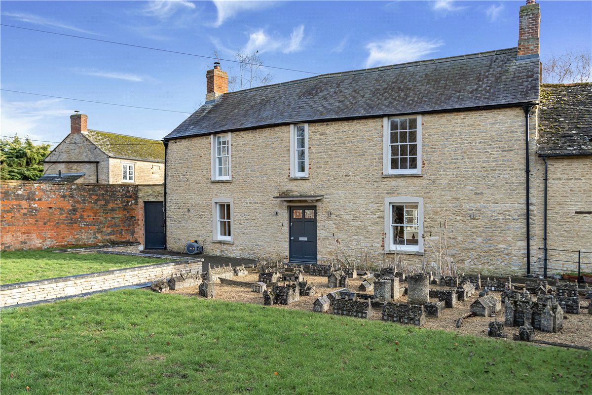 4 bedroom House, Weston Road, Bletchingdon, OX5 - Available, Image 3