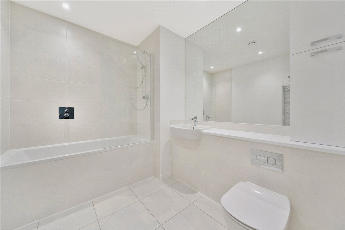1 bedroom Flat, Heartwell Avenue, London, E16 - Let Agreed, Image 4