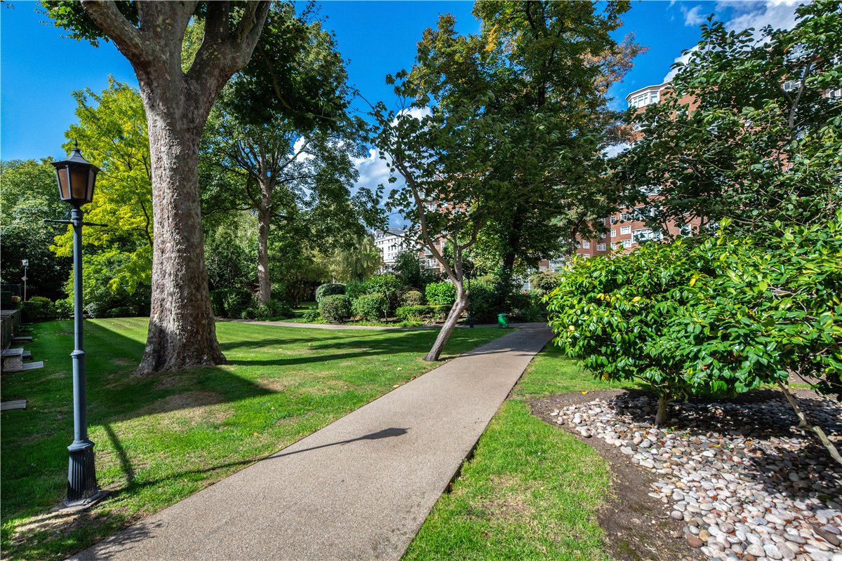 5 bedroom Flat, Ennismore Gardens, Knightsbridge, SW7 - Available, Image 10