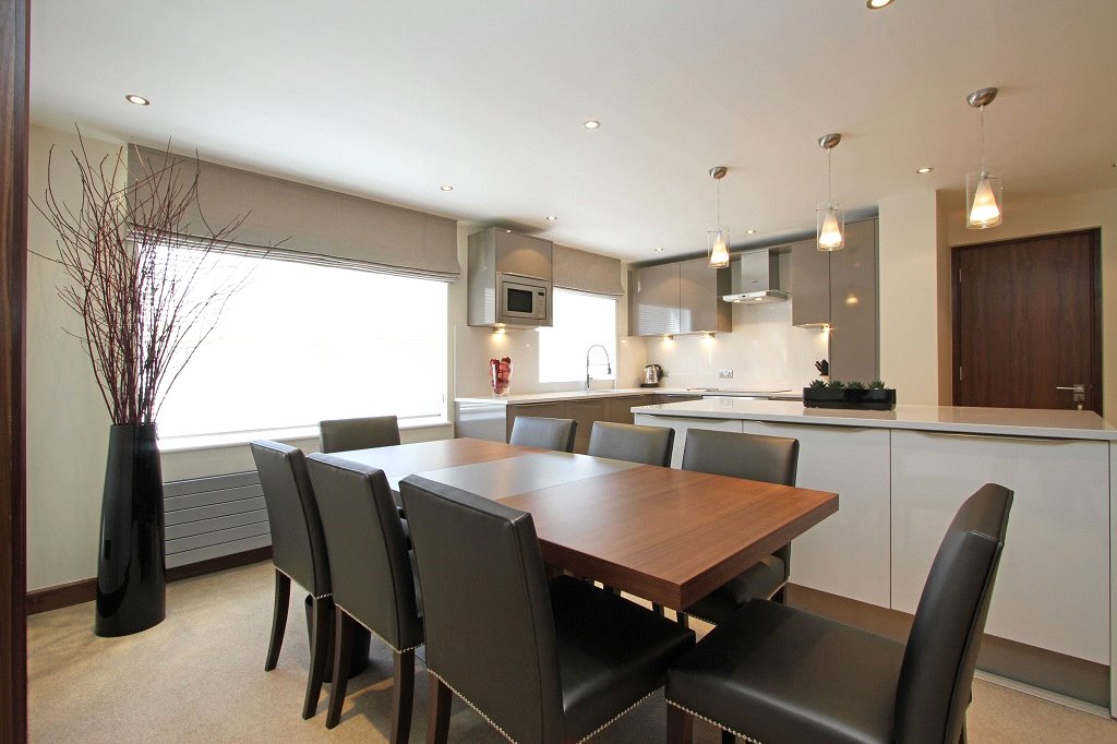 3 bedroom Flat, Ennismore Gardens, London, SW7 - Available, Image 3