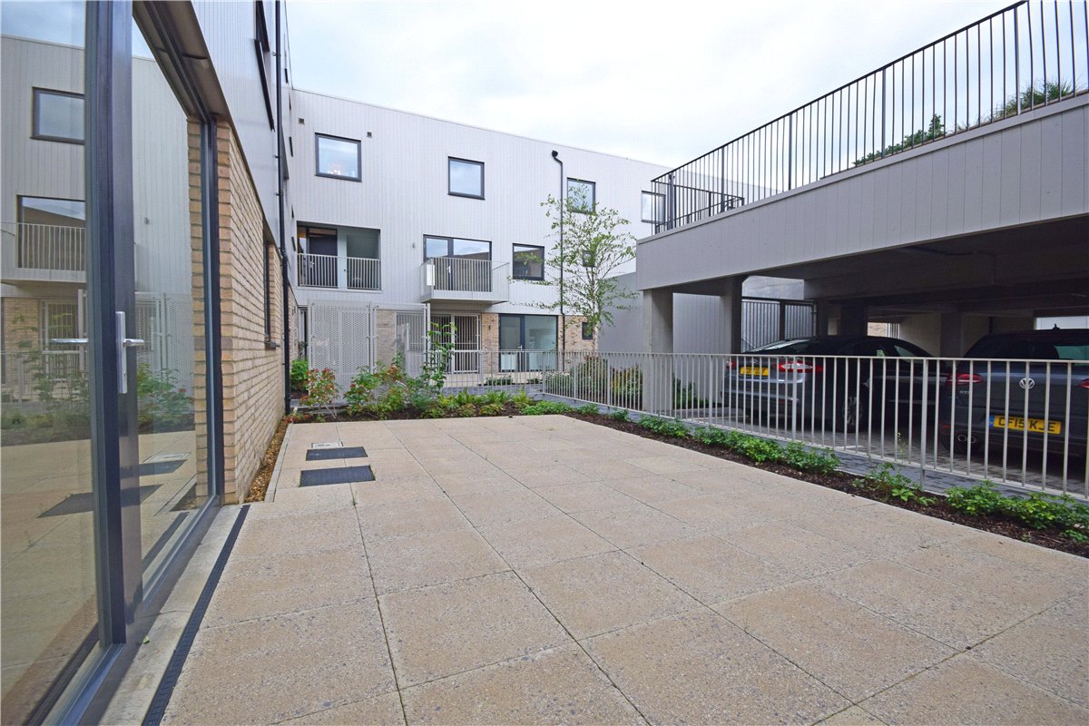 1 bedroom Flat, Hartree Lane, Trumpington, CB2 - Let Agreed, Image 2