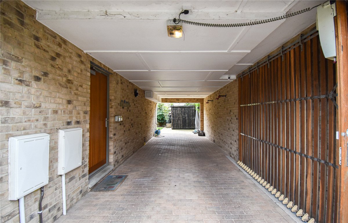 4 bedroom House, Royal Way, Trumpington, CB2 - , Image 1