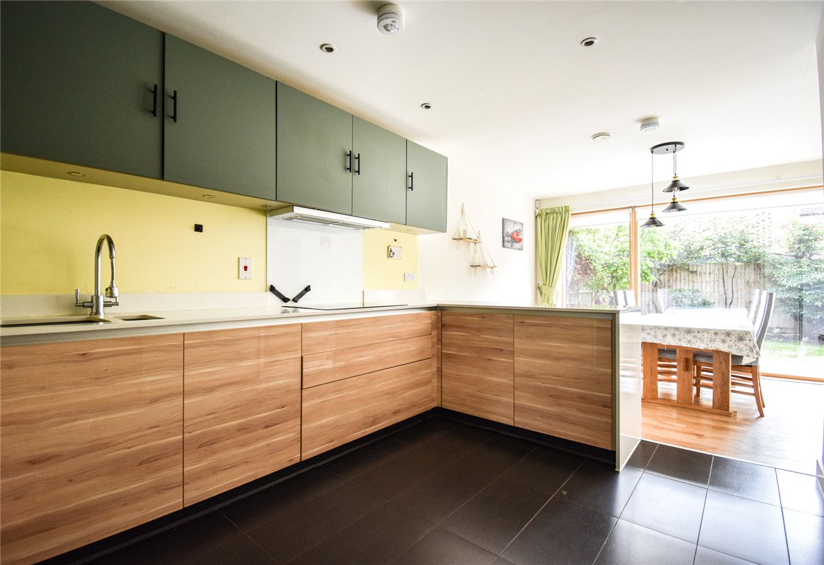 4 bedroom House, Royal Way, Trumpington, CB2 - , Image 1