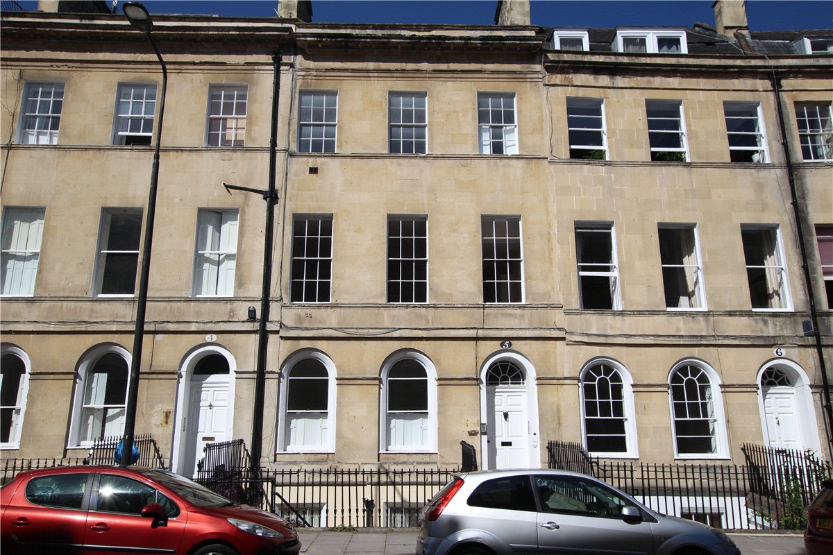 2 bedroom Flat, Henrietta Street, Bath, BA2 - Available