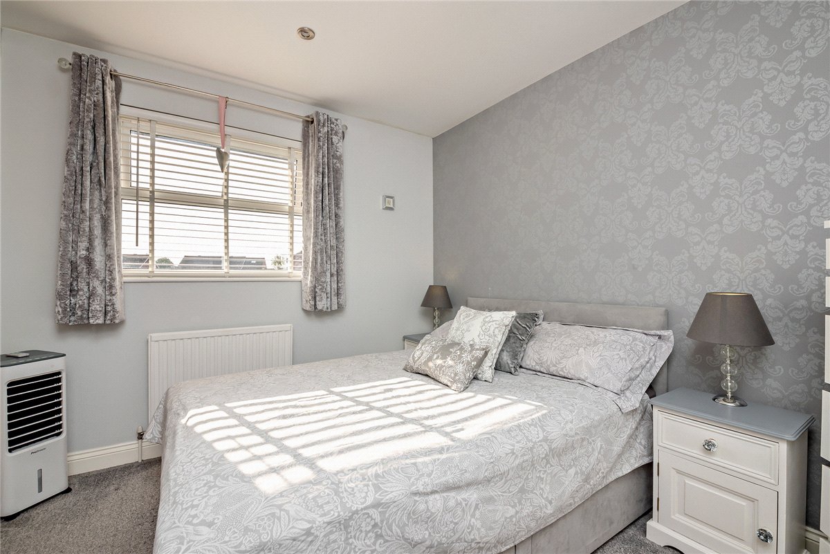 2 bedroom House, Blackdown Way, Thatcham, RG19 - Sold, Image 12