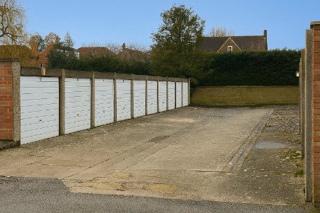2 bedroom Flat, Cunliffe Close, Oxford, OX2 - Available, Image 1
