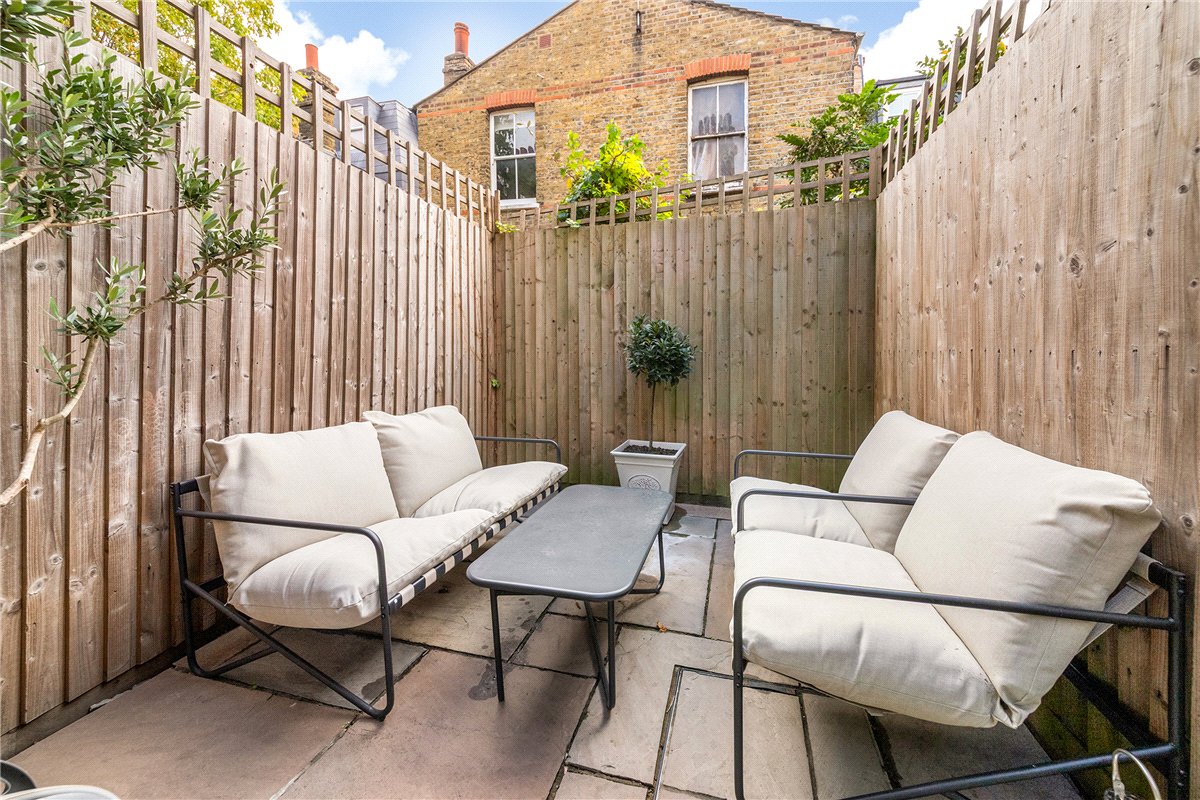 2 bedroom Maisonette, Yukon Road, London, SW12 - Available, Image 11