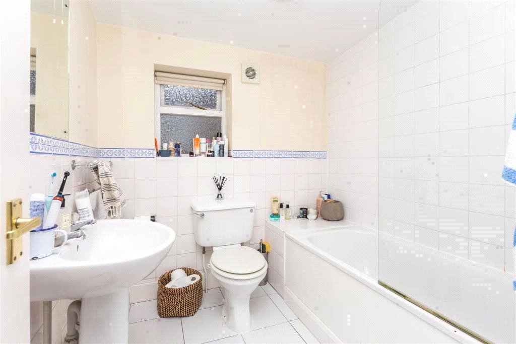 1 bedroom Flat, Latchmere Road, Battersea, SW11 - Sold, Image 4