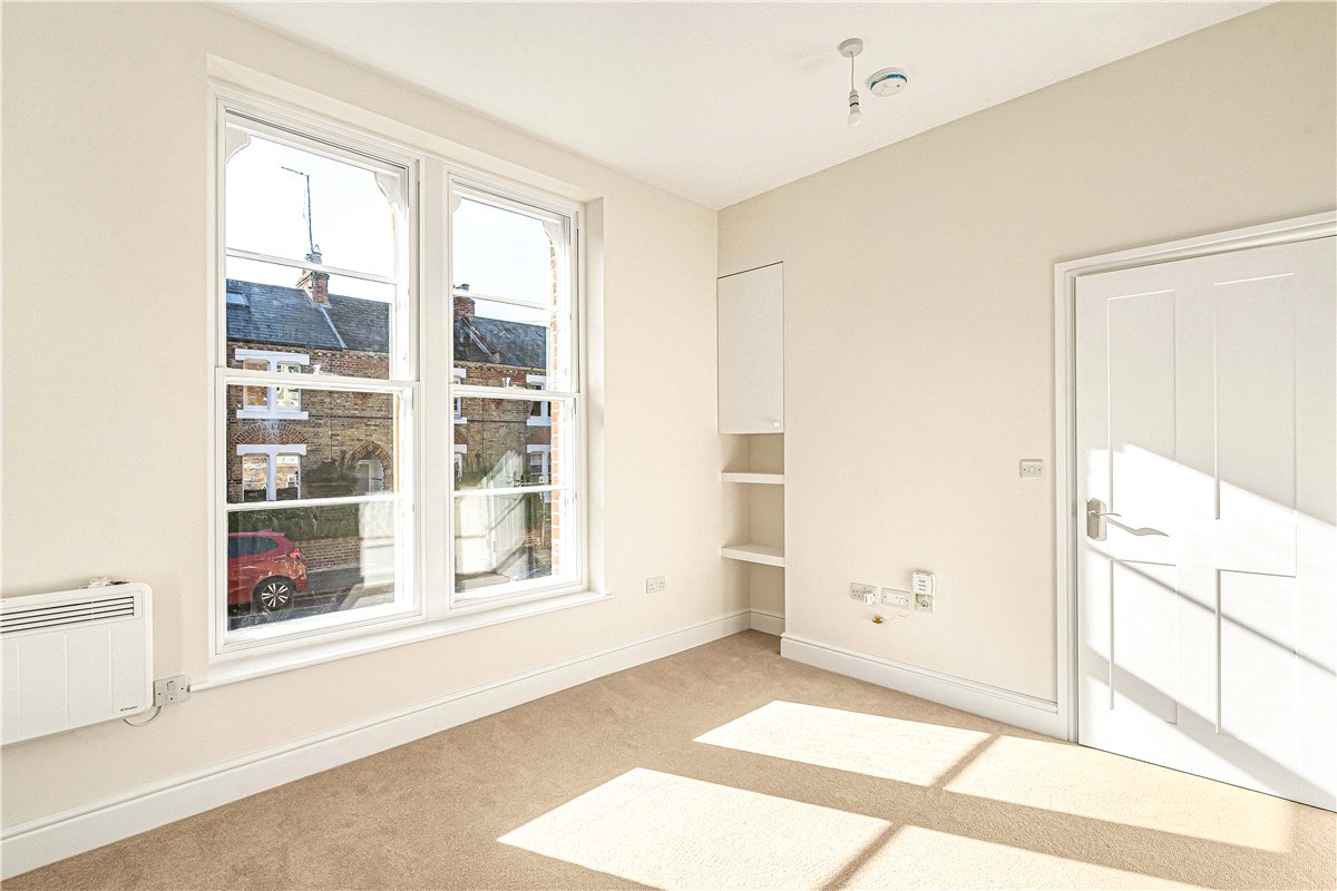 1 bedroom Flat, Walton Crescent, Oxford, OX1 - Available, Image 5