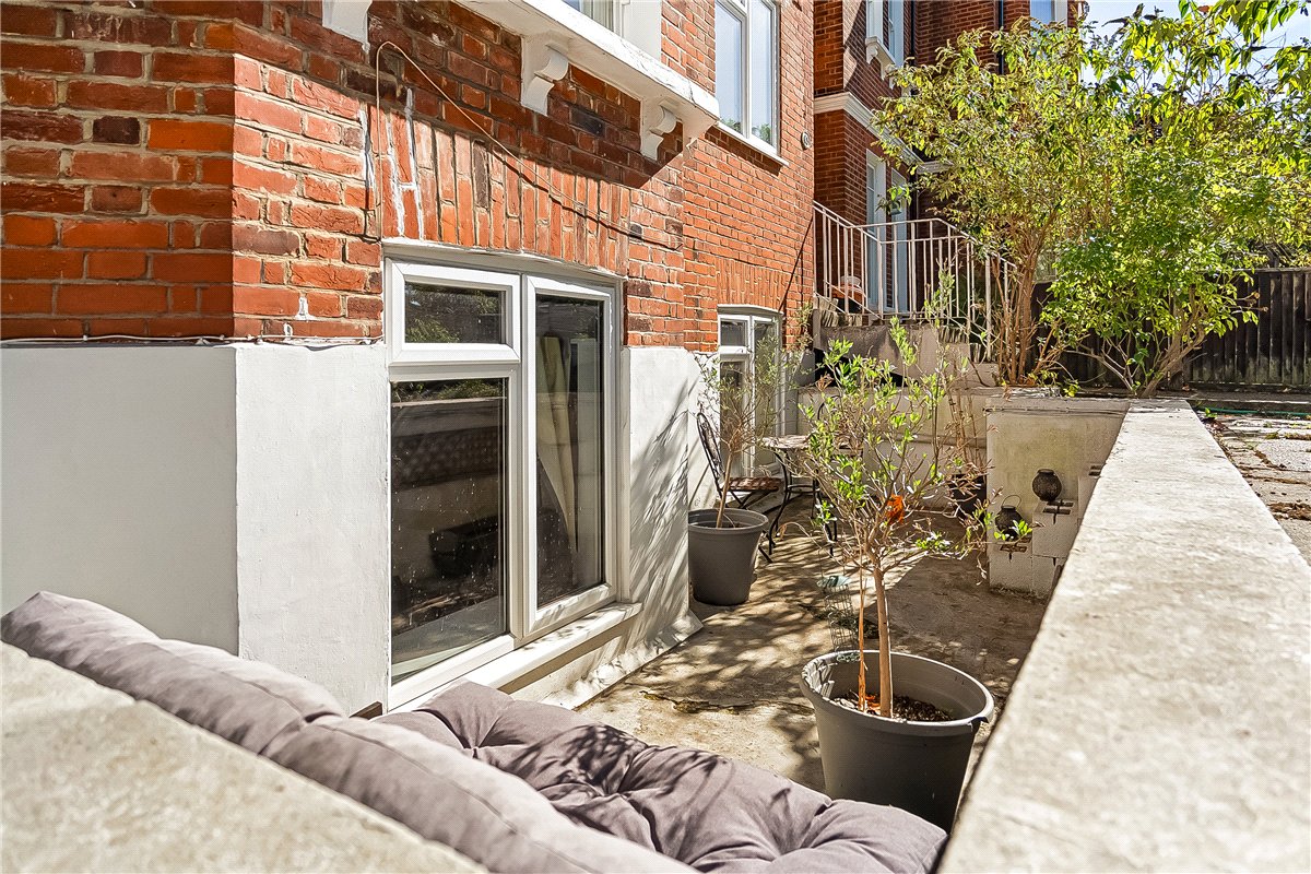2 bedroom Flat, Lyford Road, London, SW18 - Available, Image 7