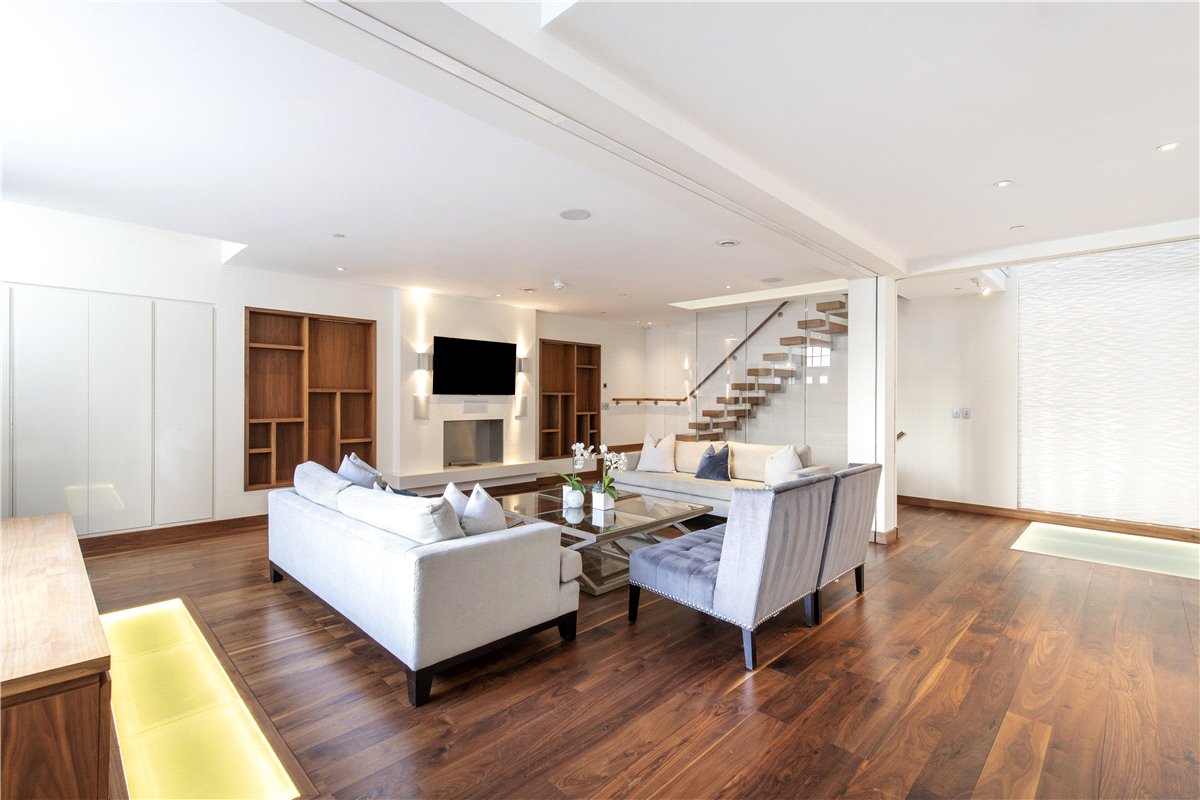 3 bedroom House, Wilton Row, Knightsbridge, SW1X - Available, Image 21