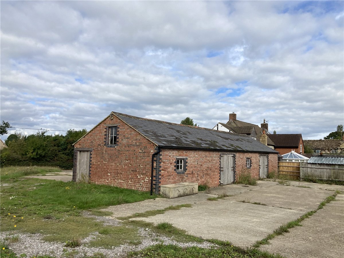 2 bedroom House, Red Brick Barn, Great Somerford, SN15 - Sold, Image 4