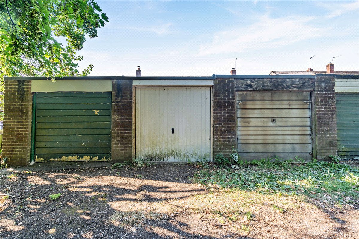 3 bedroom House, Anchor Road, Kingsclere, RG20 - Available, Image 26