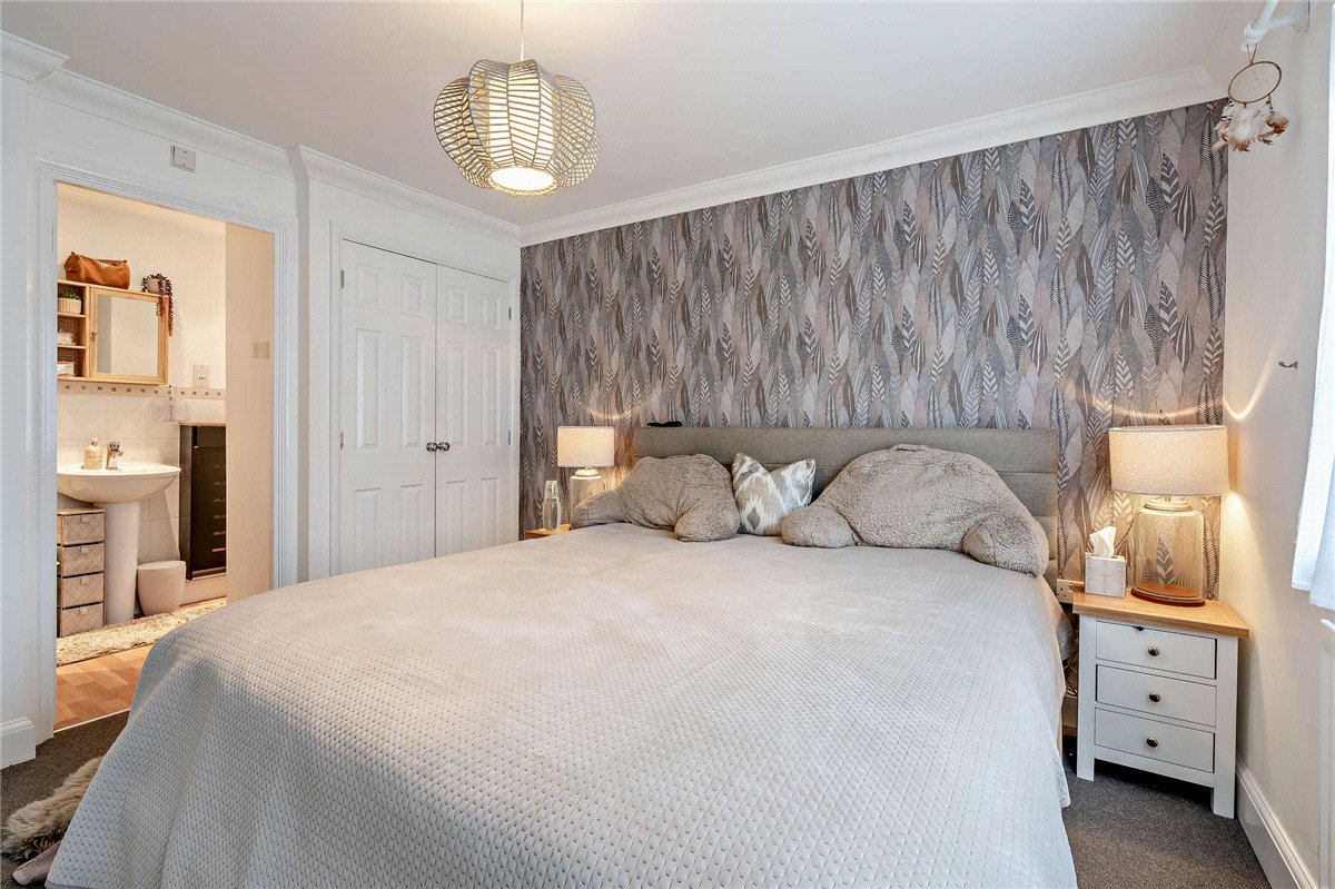 6 bedroom House, Dorneywood Way, Newbury, RG14 - Sold STC, Image 8