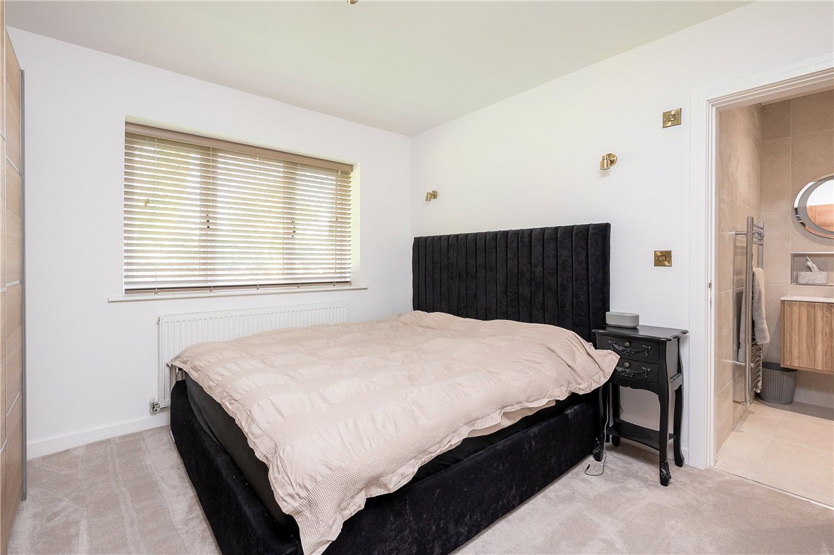 4 bedroom Bungalow, Heather Vale, Scarcroft, LS14 - Available, Image 10
