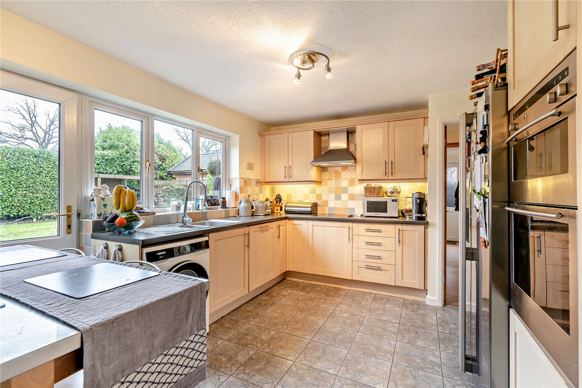 4 bedroom House, Copnor Close, Woolton Hill, RG20 - Sold STC, Image 9