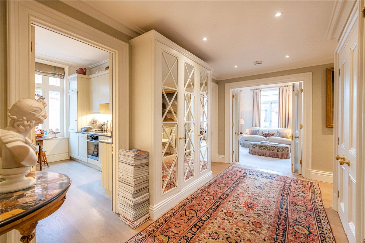 2 bedroom Flat, Mount Street, Mayfair, W1K - Available, Image 24