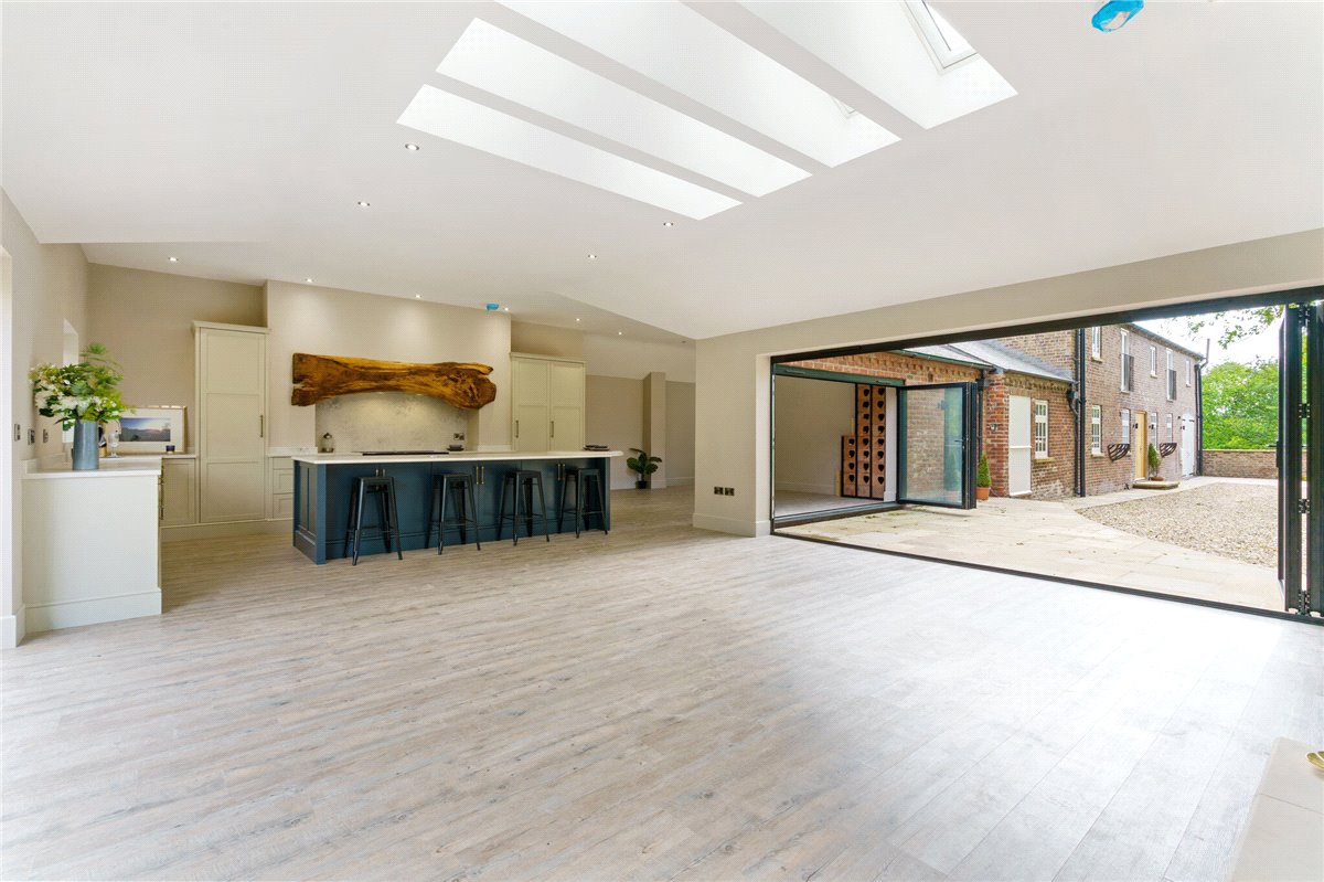 4 bedroom Barn Conversion, The Stables, North Dalton, YO25 - Available, Image 15