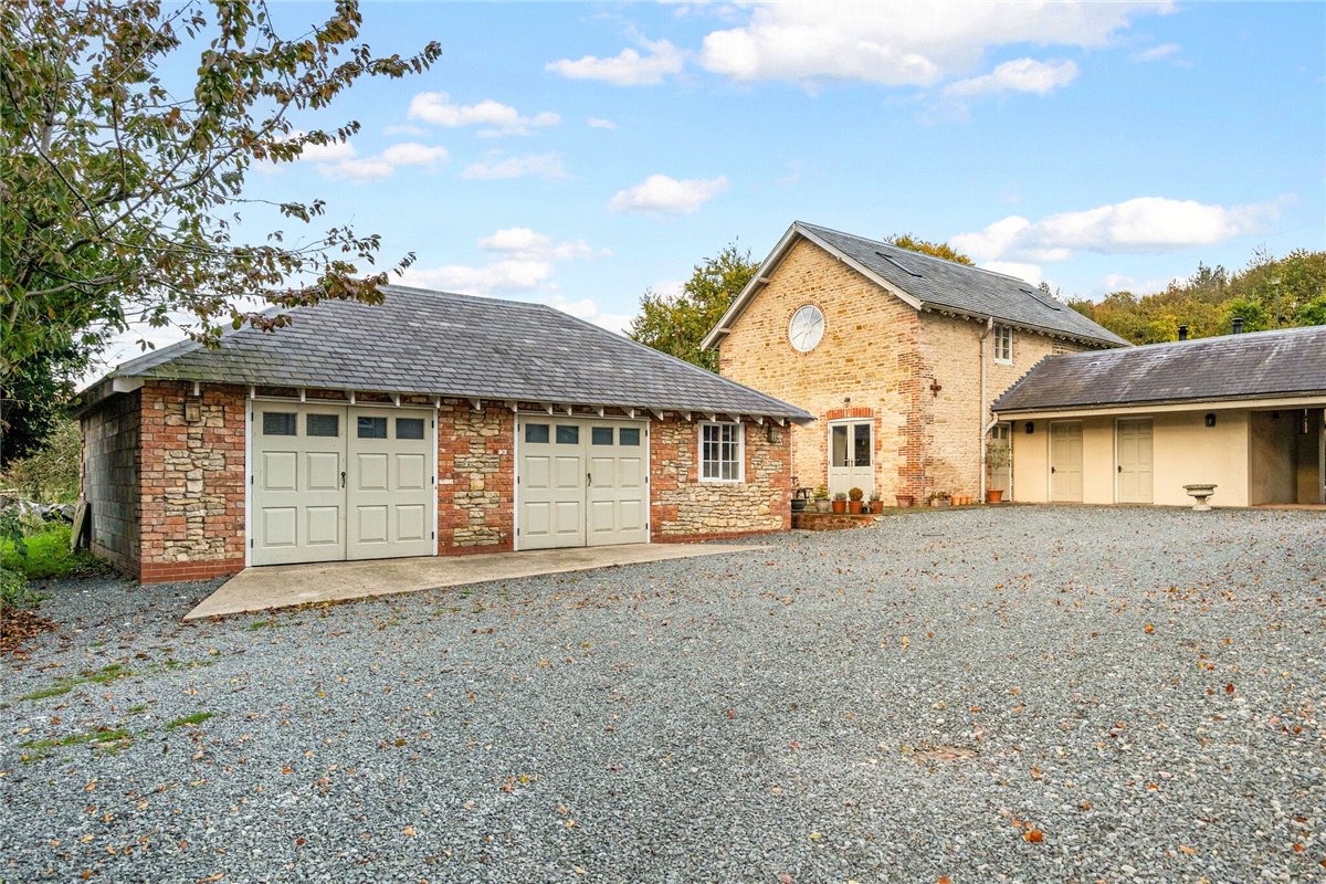 9 bedroom House, Cleatham, Gainsborough, DN21 - Available, Image 20