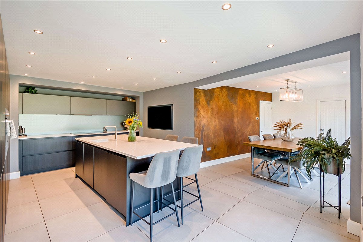6 bedroom House, Hall Lane, Ledston, WF10 - Sold STC, Image 4