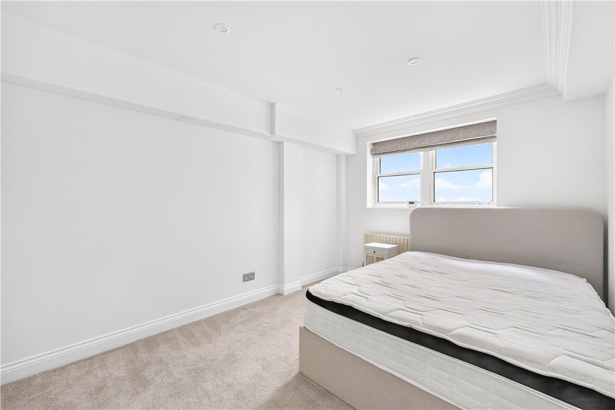2 bedroom Flat, Manson Place, South Kensington, SW7 - Available, Image 4