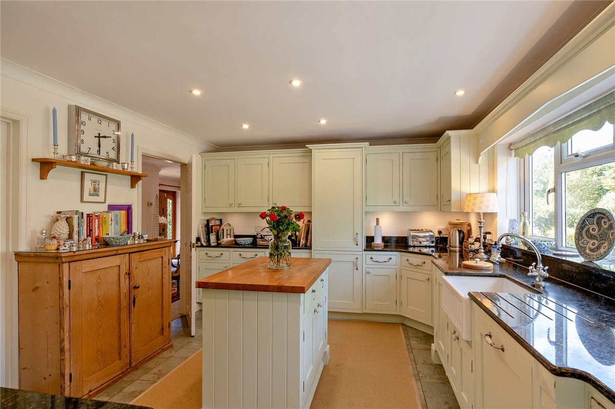 4 bedroom House, The Croft, Church Street, RG17 - Available, Image 3
