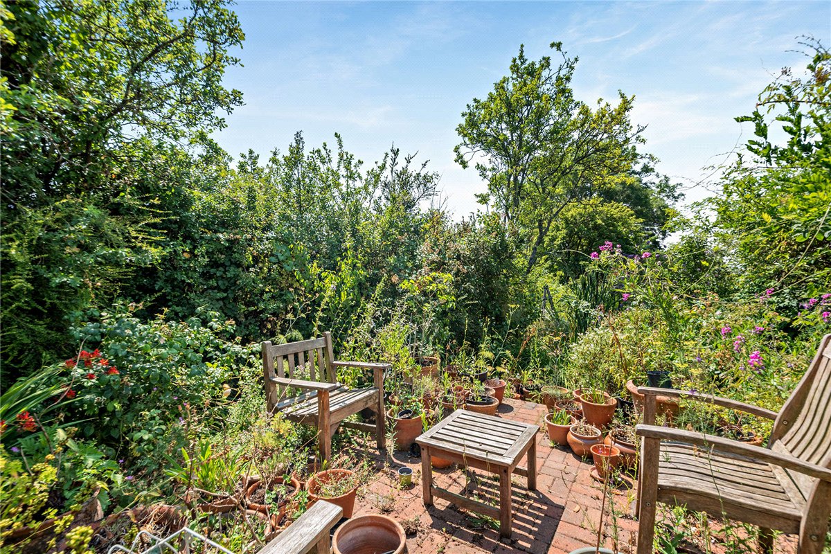 3 bedroom House, Harts Hill Road, Thatcham, RG18 - Available, Image 20