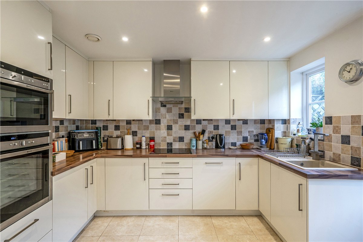 2 bedroom House, Wye House Gardens, Barn Street, SN8 - Available, Image 7