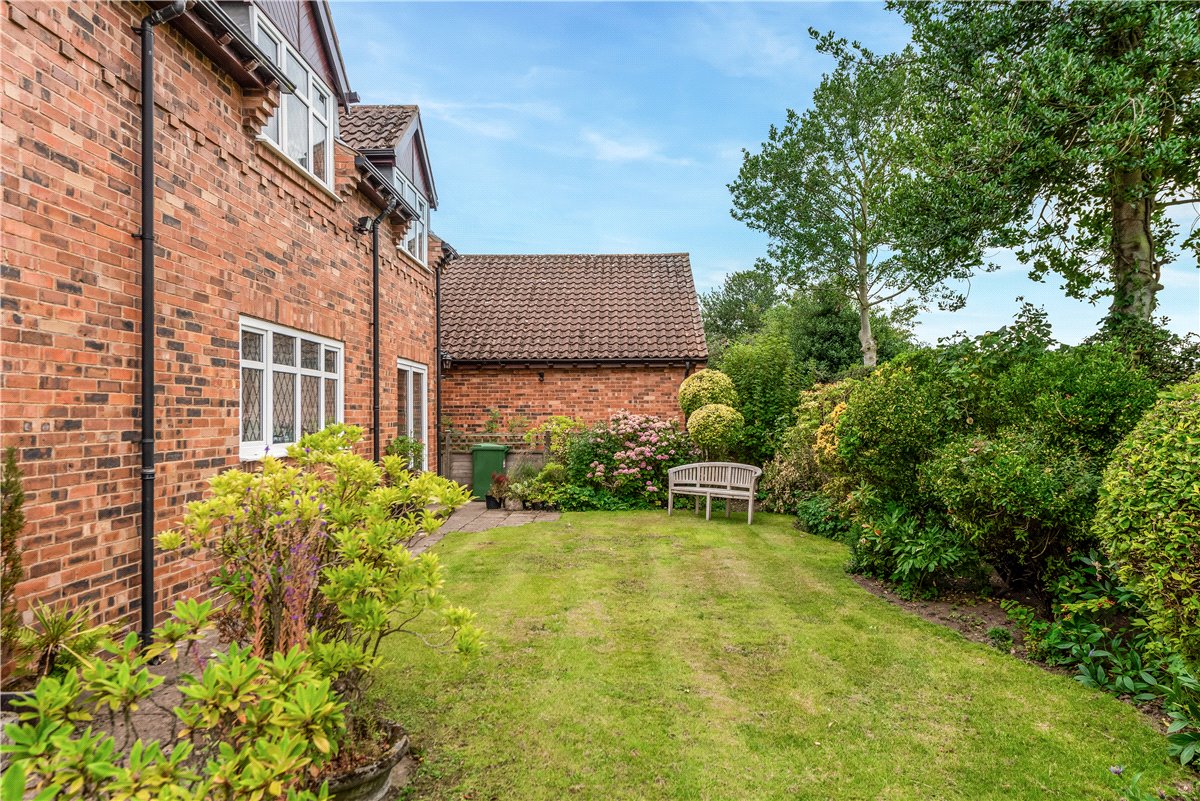 4 bedroom House, Yew Tree Close, Acaster Malbis, YO23 - Available, Image 7