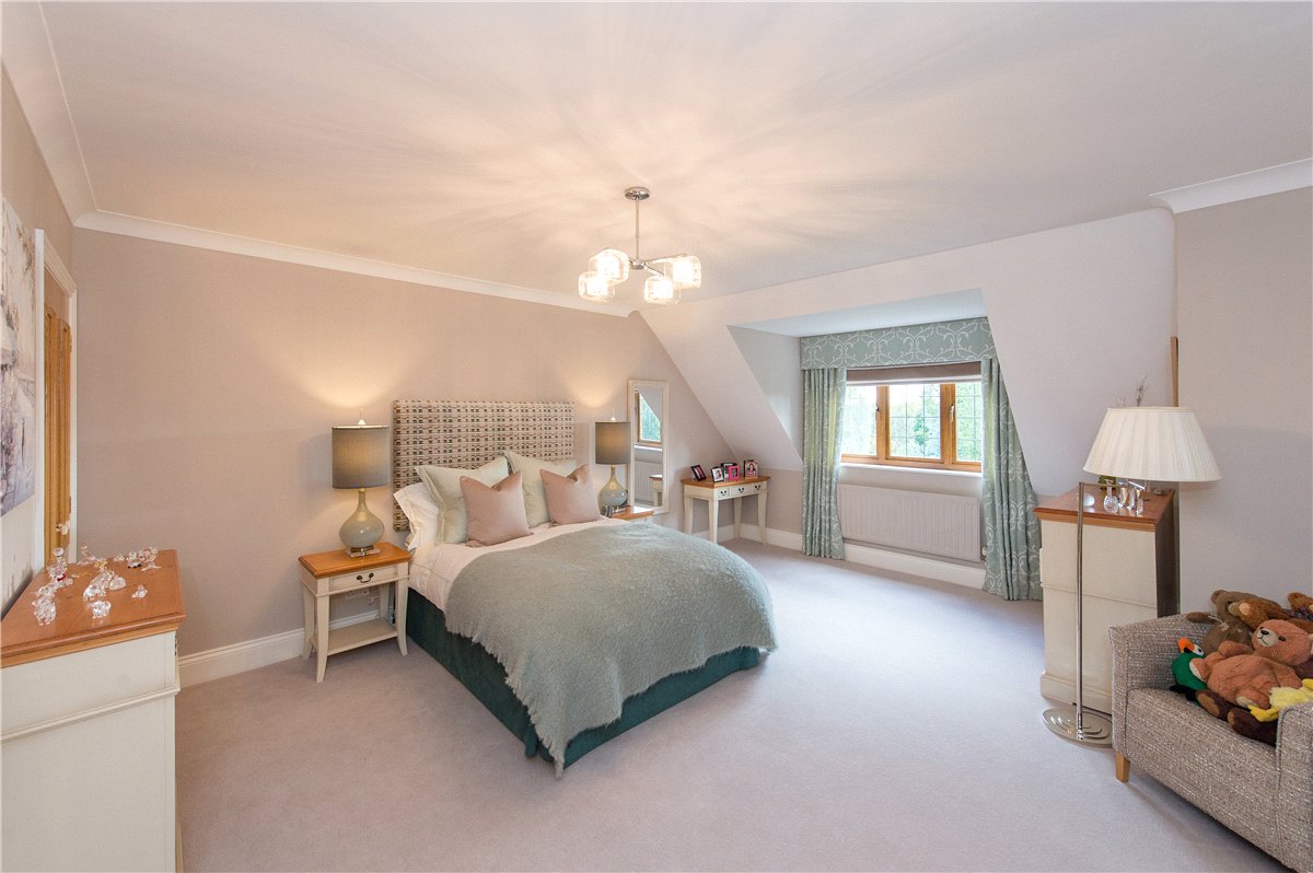 5 bedroom House, Fulwith Mill Lane, Harrogate, HG2 - Available, Image 10