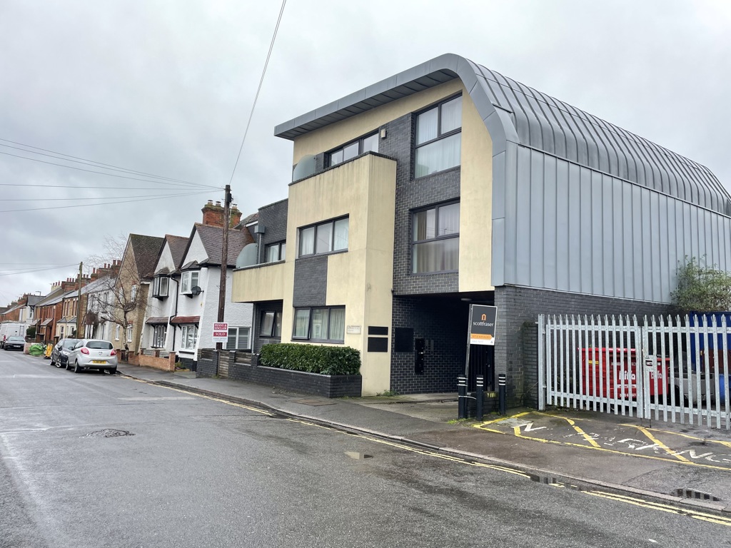 2310 Sq Ft, 10 Lime Tree Mews, Oxford, OX3 - Available