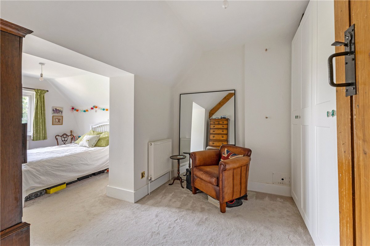 4 bedroom House, Bremhill, Calne, SN11 - Available, Image 17