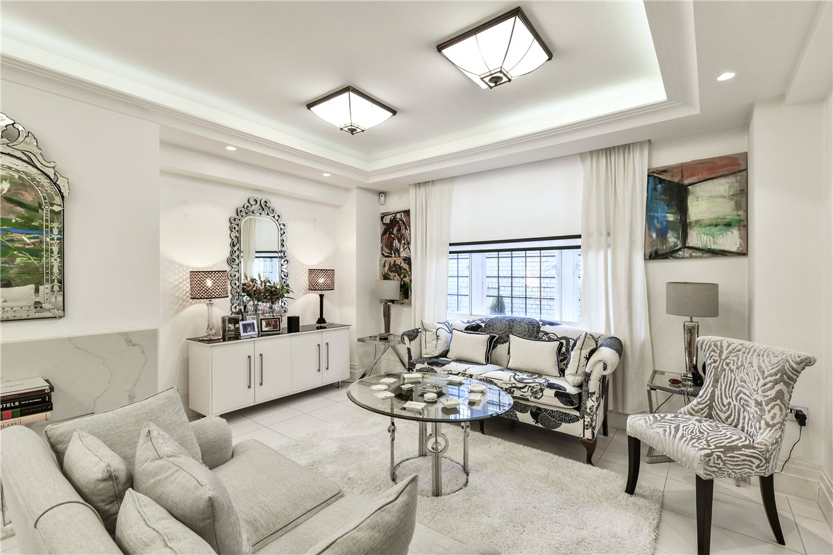 2 bedroom Flat, Portland Place, London, W1B - Sold, Image 11