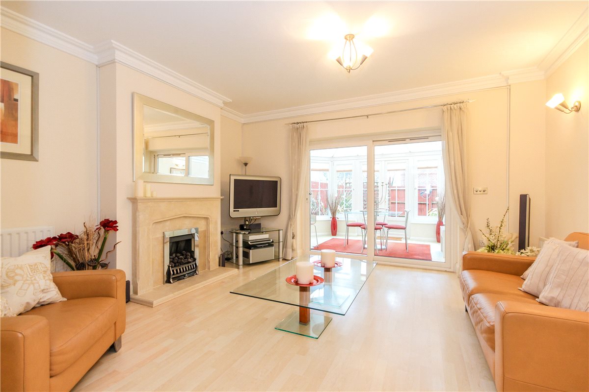 3 bedroom House, Complins Close, Oxford, OX2 - , Image 3