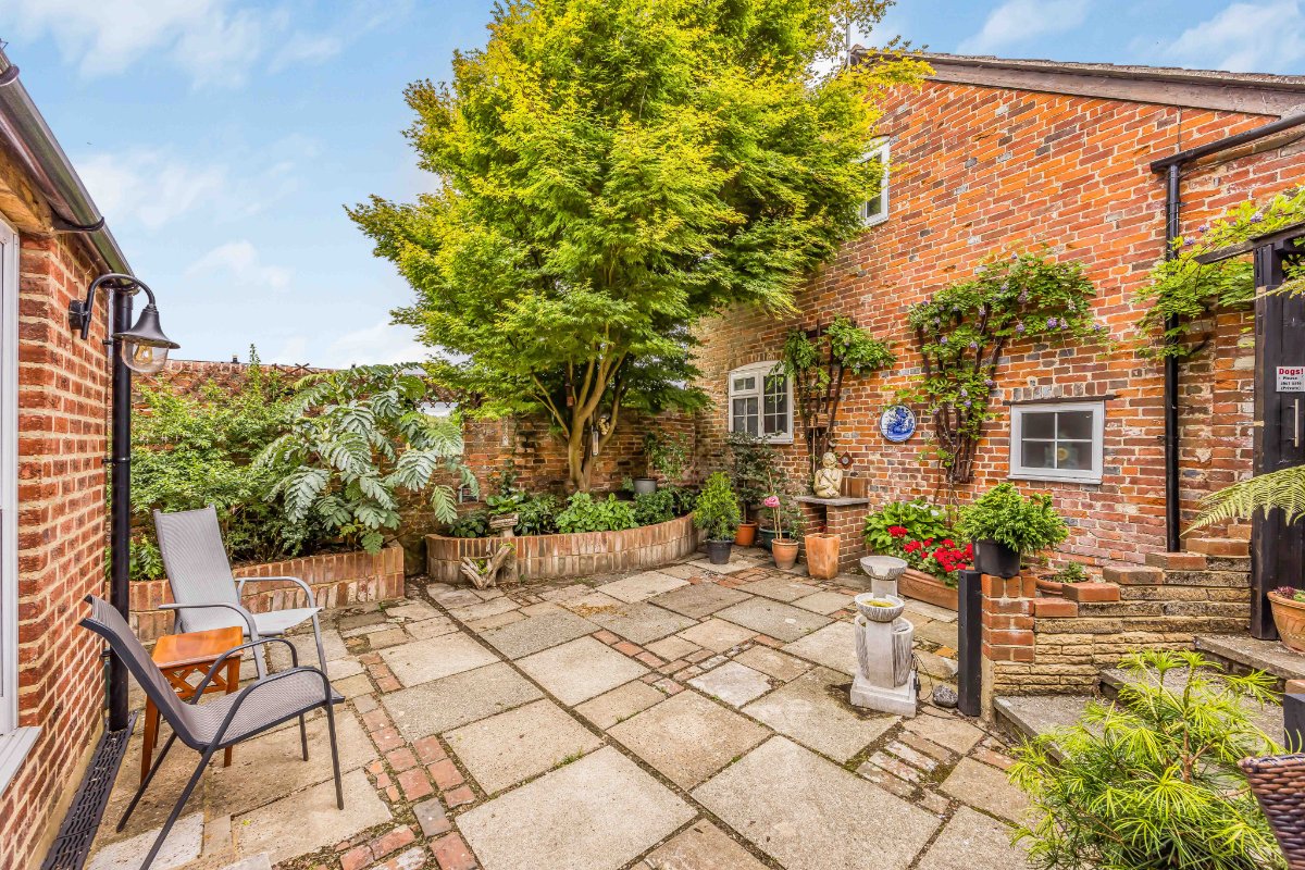 5 bedroom House, Hunston Mill House & Cottages, Selsey Road, PO20 - Available, Image 9