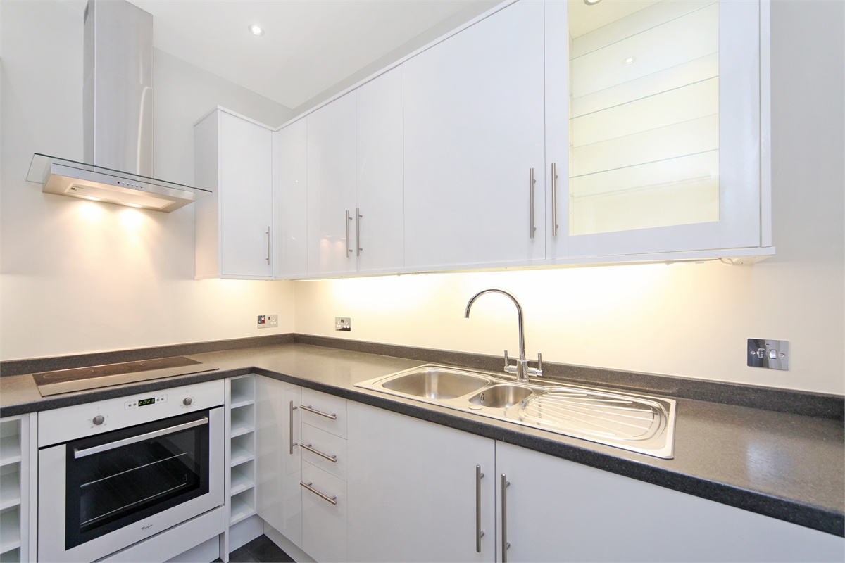 1 bedroom Flat, Marville Road, London, SW6 - Let Agreed, Image 2