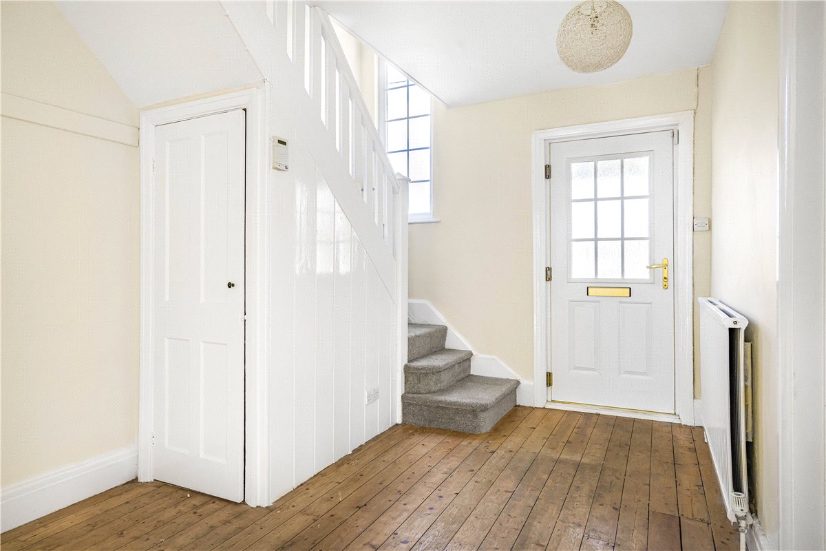 4 bedroom House, The Rise, Islip, OX5 - , Image 3