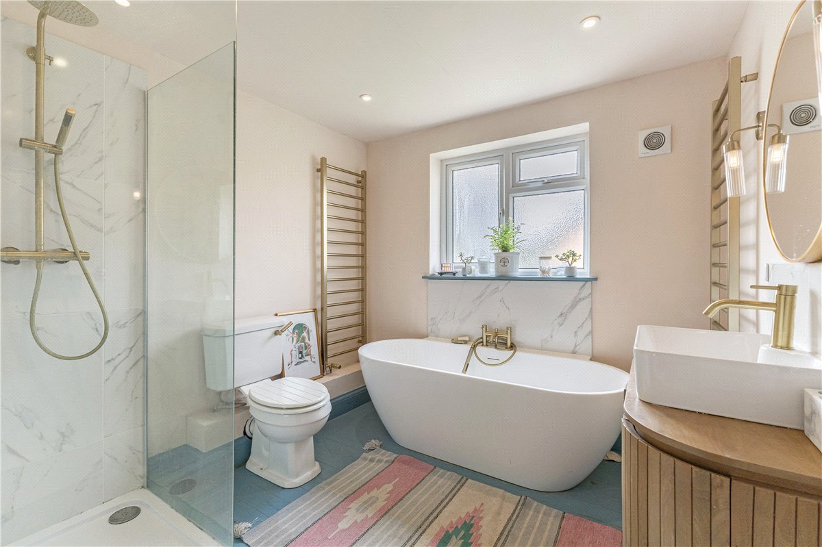 3 bedroom House, Church Street, Great Bedwyn, SN8 - Sold STC, Image 5