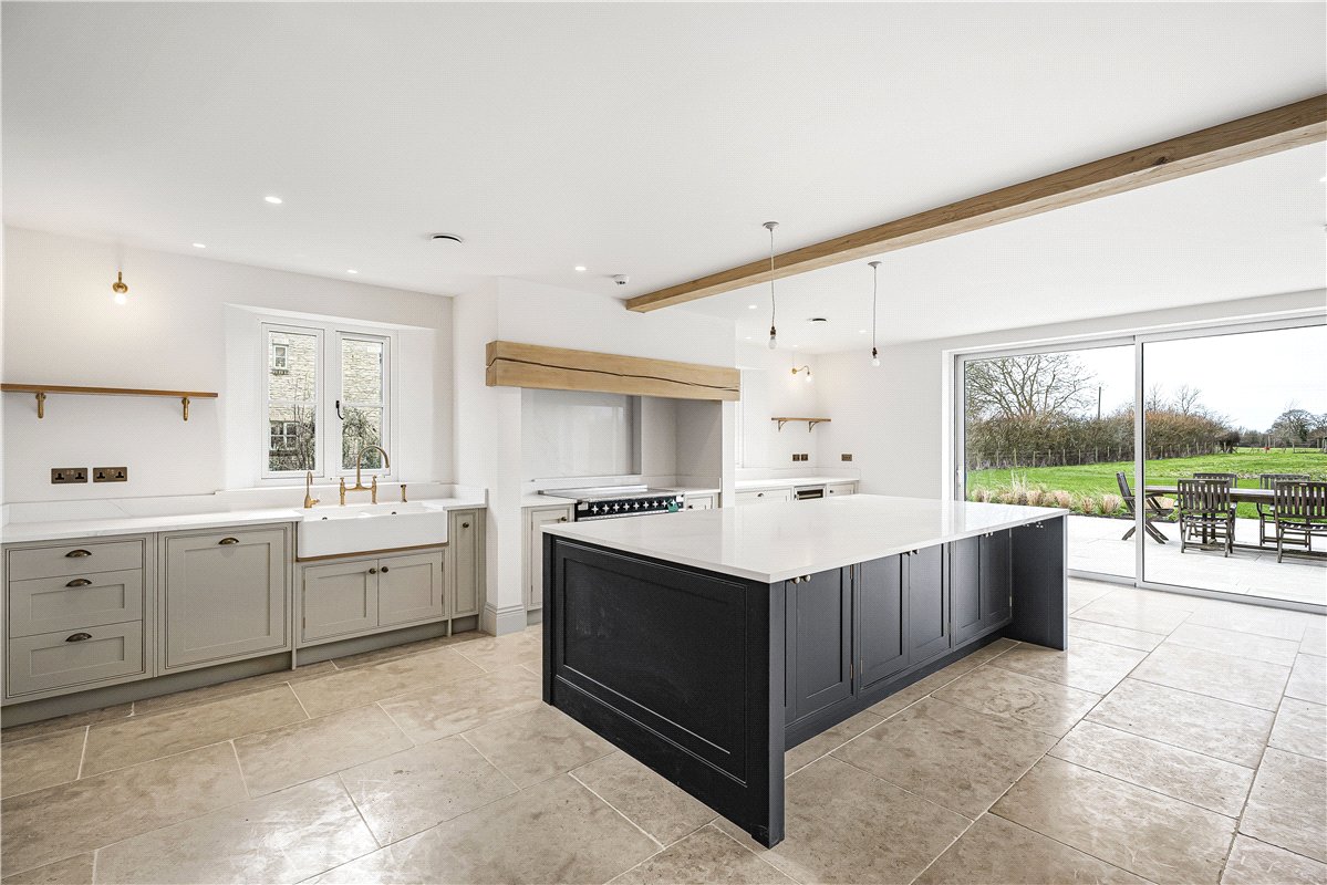 5 bedroom House, Lower End, Alvescot, OX18 - Sold, Image 3