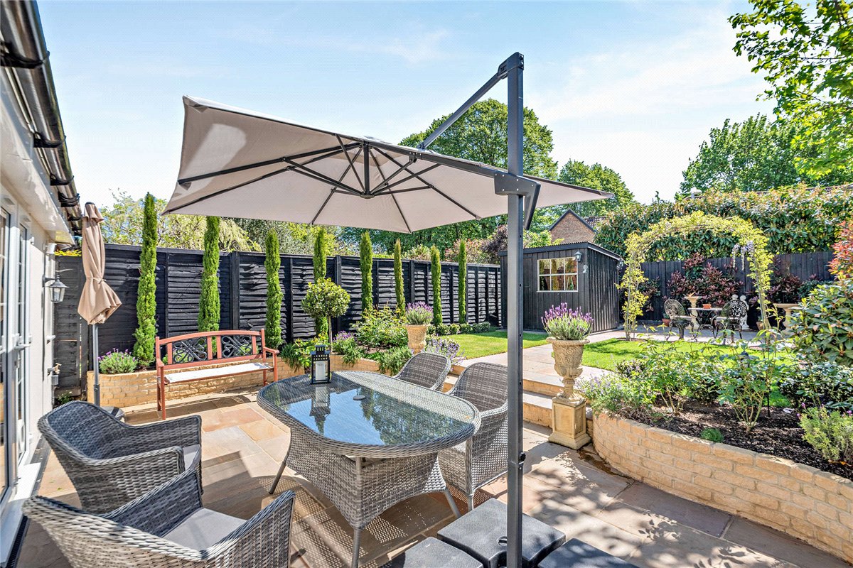 3 bedroom House, Shaw Road, Newbury, RG14 - Available, Image 17