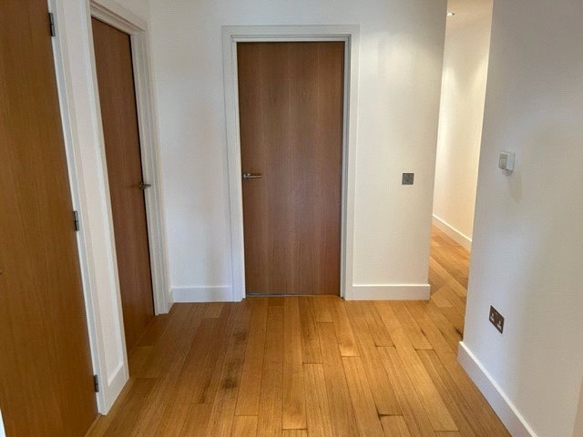 2 bedroom Flat, Park Way, Newbury, RG14 - Let Agreed, Image 7