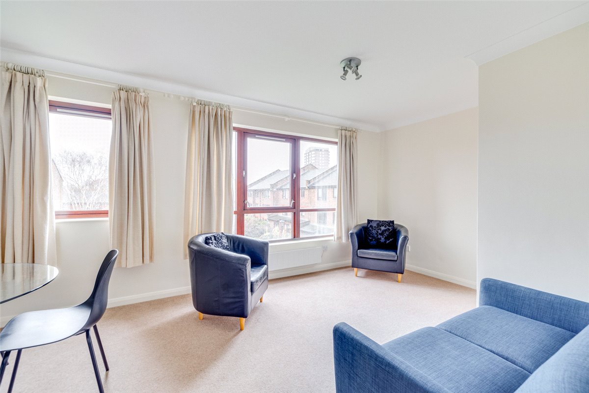 2 bedroom Flat, Maltings Place, London, SW6 - Available