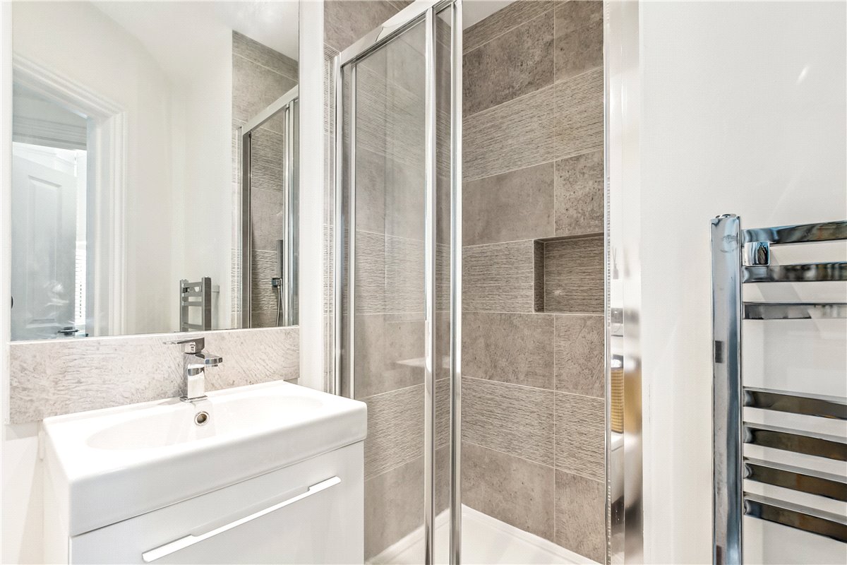 1 bedroom Flat, St. Martins Court, Trinity Road, London, SW17 - Sold, Image 8