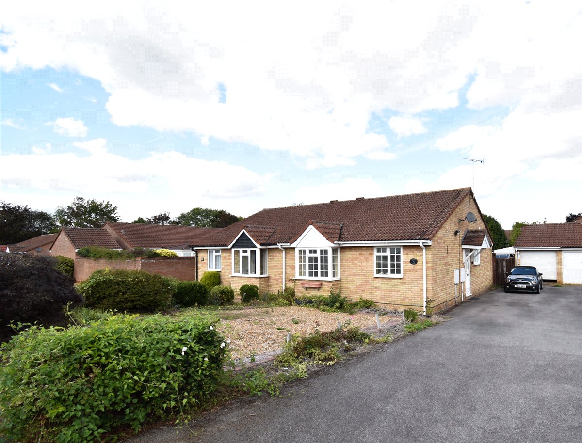 2 bedroom Bungalow, Fulbourn Old Drift, Cambridge, CB1 - 