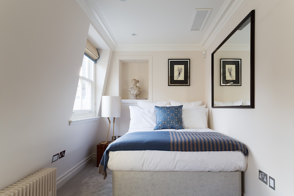 6 bedroom House, Upper Brook Street, Mayfair, W1K - Available, Image 9