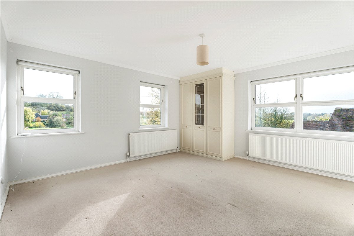 3 bedroom House, Vicarage Road, Stoneleigh, CV8 - Sold STC, Image 7