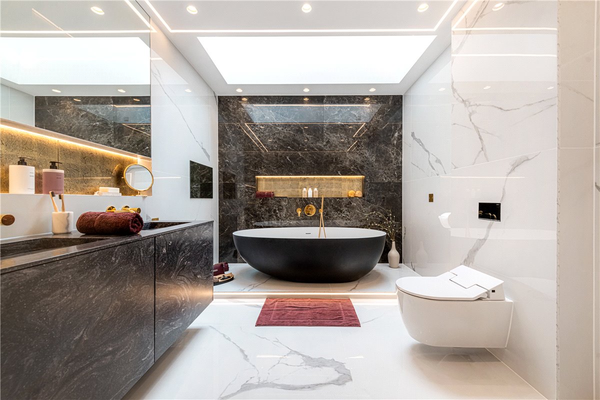 3 bedroom Maisonette, South Molton Street, Mayfair, W1K - Available, Image 27