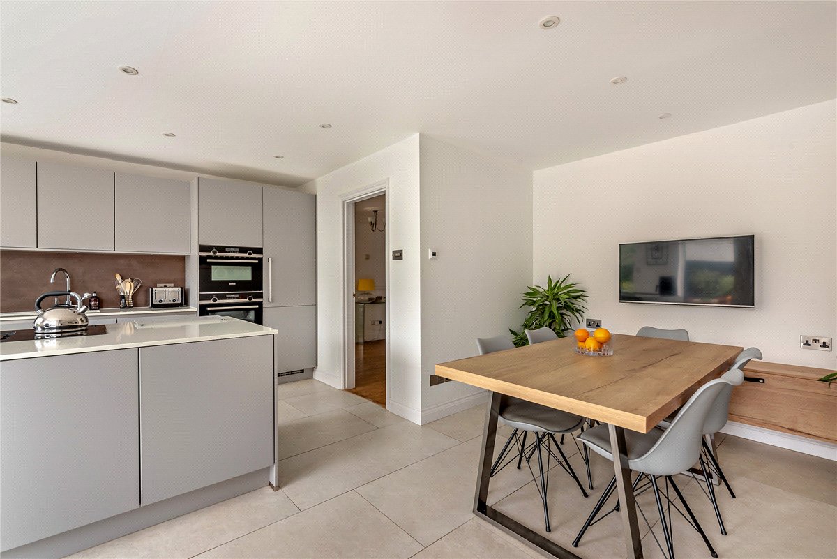 4 bedroom House, The Rookery, Peasemore, RG20 - Sold, Image 12